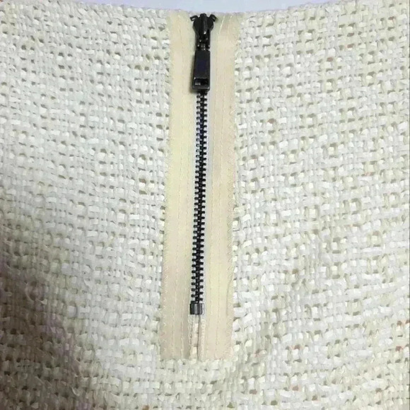 Elie Tahari Cream Geometric Tweed Miniskirt Pencil Skirt Size 2 EUC - Picture 10 of 12